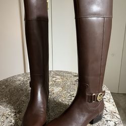 New Women’s Michael kors boots 