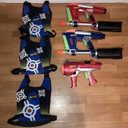 Nerf Dart Tag Game Set 3x Blaster- Hypefire 10,2x Magstrike Rapid Fire,3x Vests