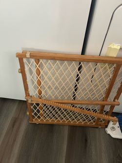 Baby gate