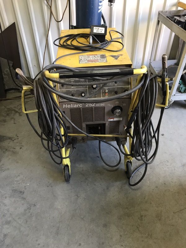 ESAB heliarc 252 welding machine
