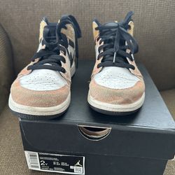 Girl’s Jordon 1 MID SE  (PS), Size 2 Y