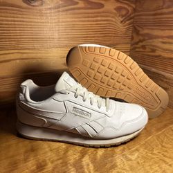 Reebok Classic White Leather Gum Bottom Womans 9 Low