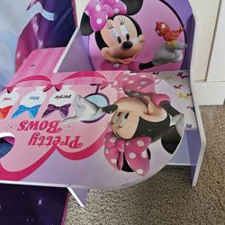 Minnie MOUSE Chair/desk All In One