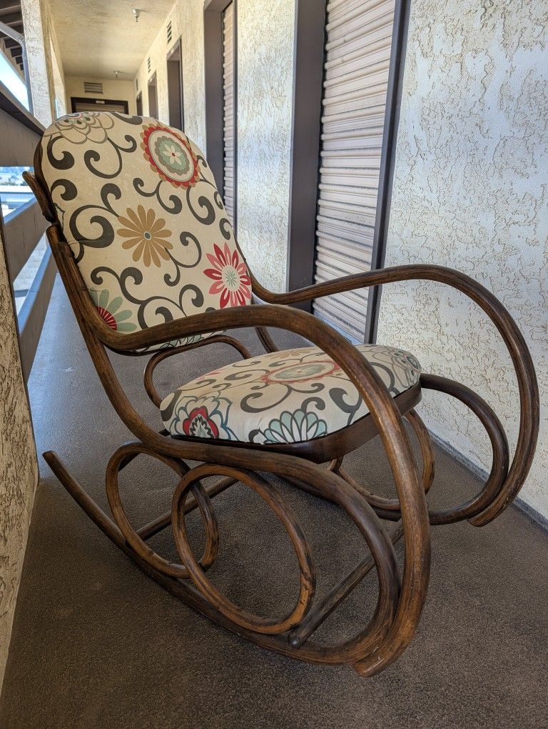 1880s Gebruder Thonet Beechwood Rocking Chair