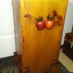 Solid Wood Vintage Container! Apple Theme!