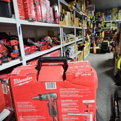 MILWUAKEE M12 CORDLES EXPANSION TOOL KIT NEW 