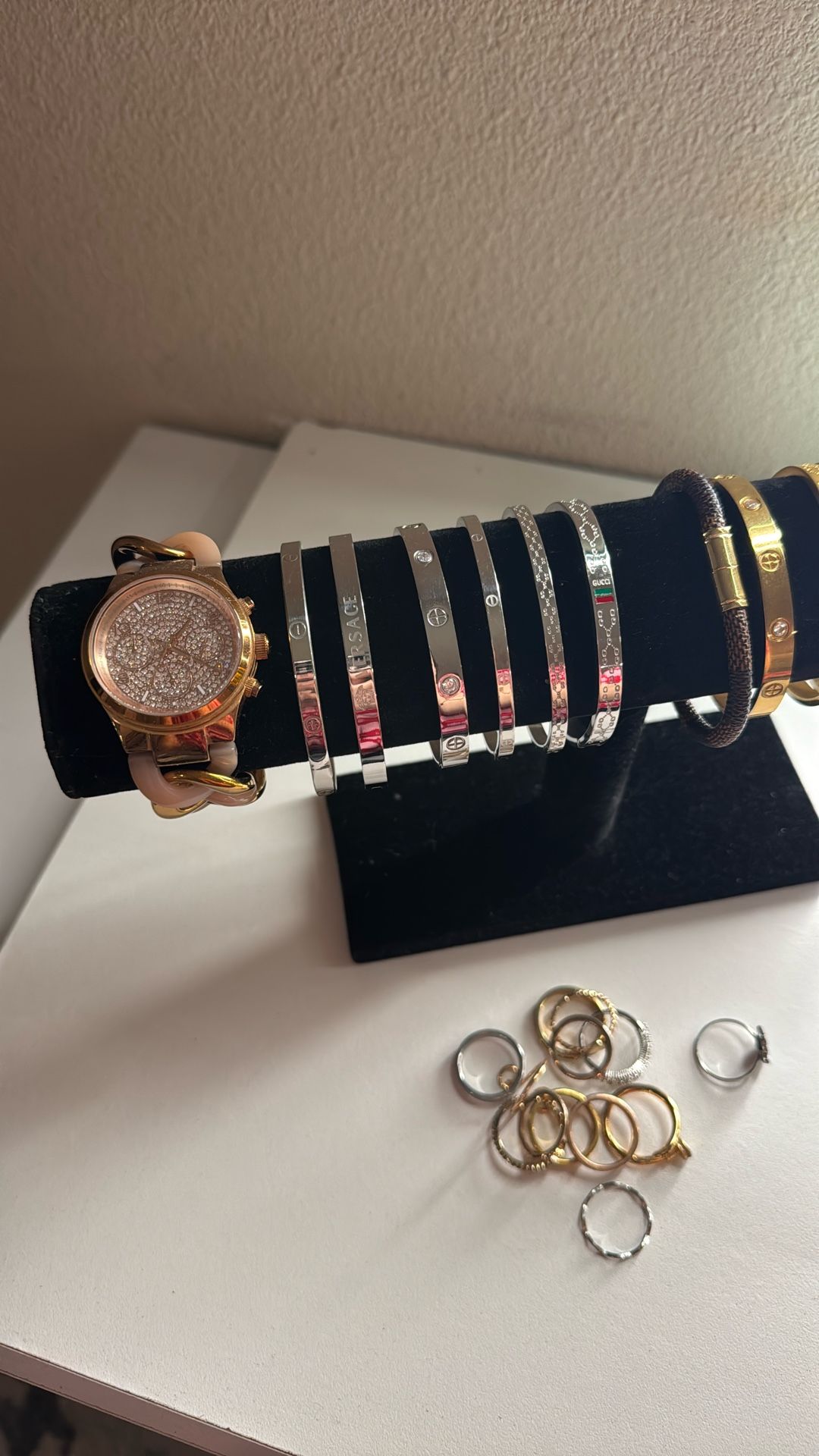 Bracelet + Watchs An Rings