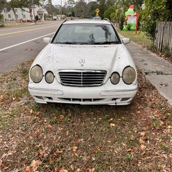 Mercedes E320 Year 2002