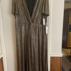 New With Tags Beautiful Gold Plus Size Dress 