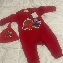GUCCI ONESIE 