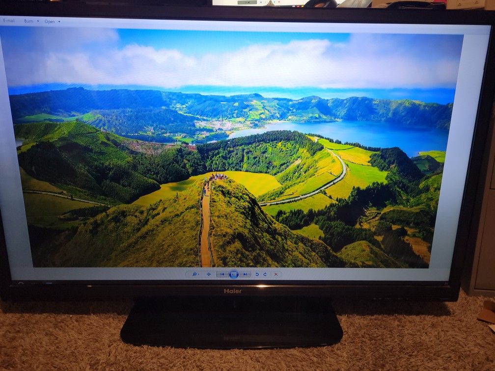 Haier 46" 1080P LED TV