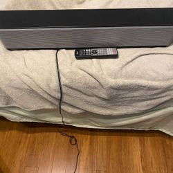 Yamaha YSP-2200 Digital Sound Projector / Sound Bar With Remote