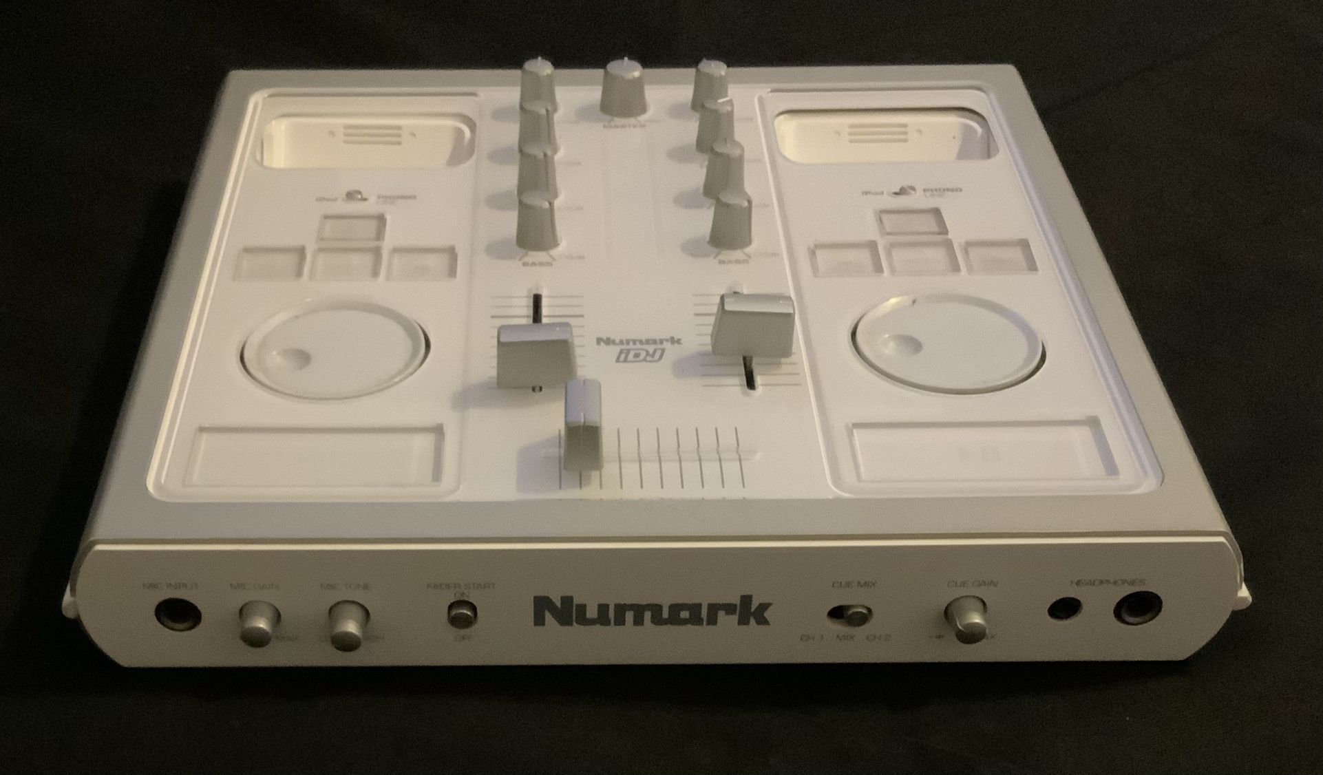 Numark I DJ Old School Console
