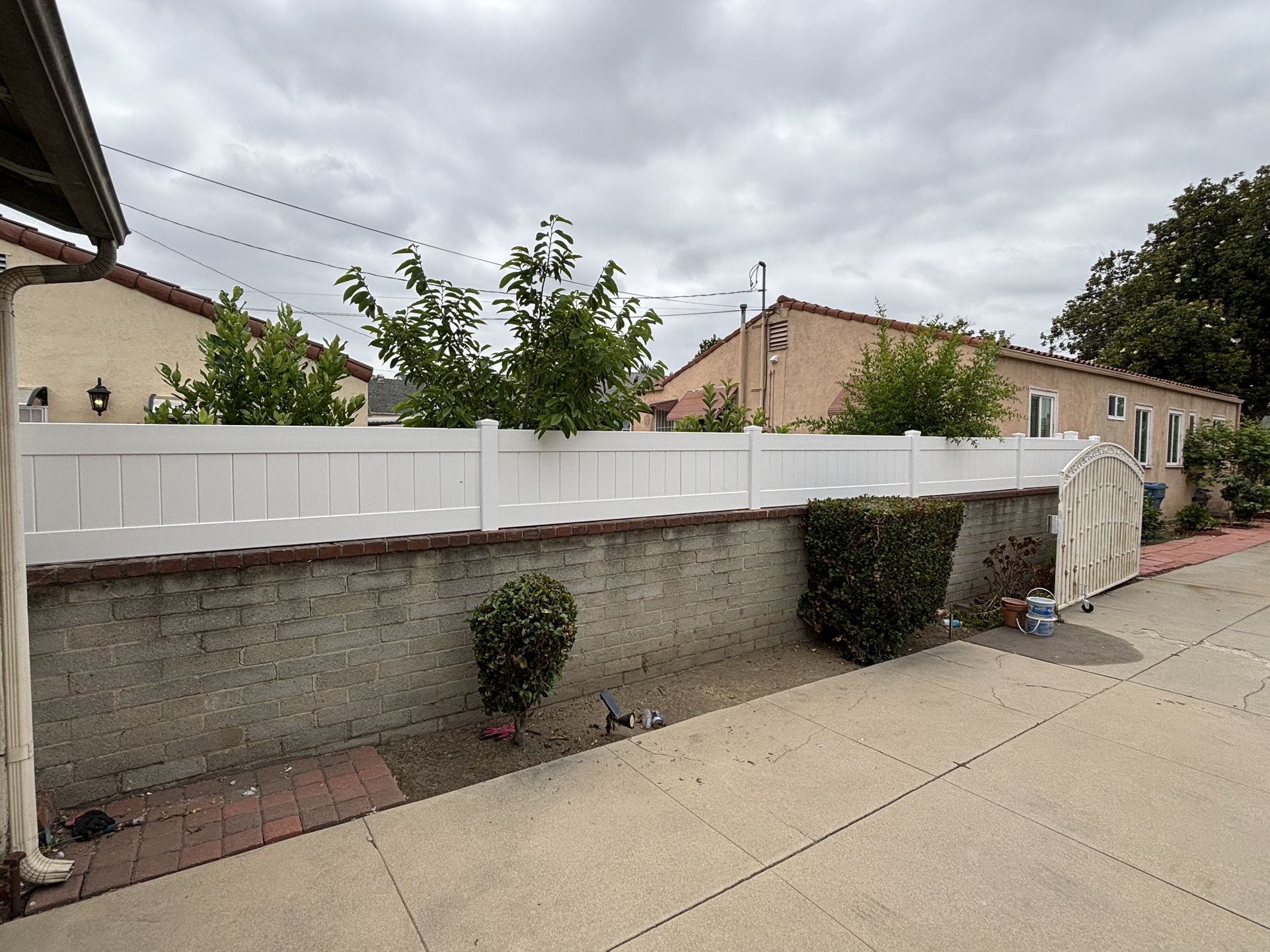Vinyl Fence Topper