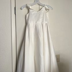 David’s Bridal Flower Girl Dress Size 6 