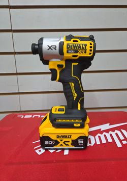 NEW DeWalt 20V XR 3-Speed Brushless Impact Driver With 5AH Battery