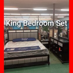 🚨 King Bedroom Set 