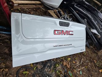 2019-2025 GMC SIERRA 1500 TAILGATE LIFTGATE GOOD CONDITION COMPLETE ASSEMBLY 
M76622
09-03-2026