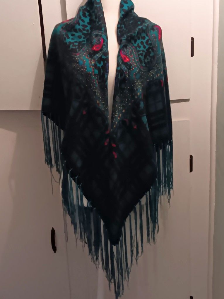 Women's Green & Black Printed Shawl w/Fringe Wrap