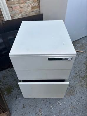2-Drawer Metal Filing Cabinet with Lock – White