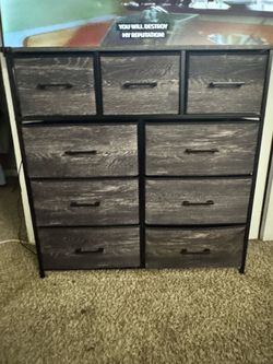 Queen Bedroom Set - $250 OBO‼️