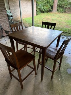 Counter Height Dining Table with 4 Chairs