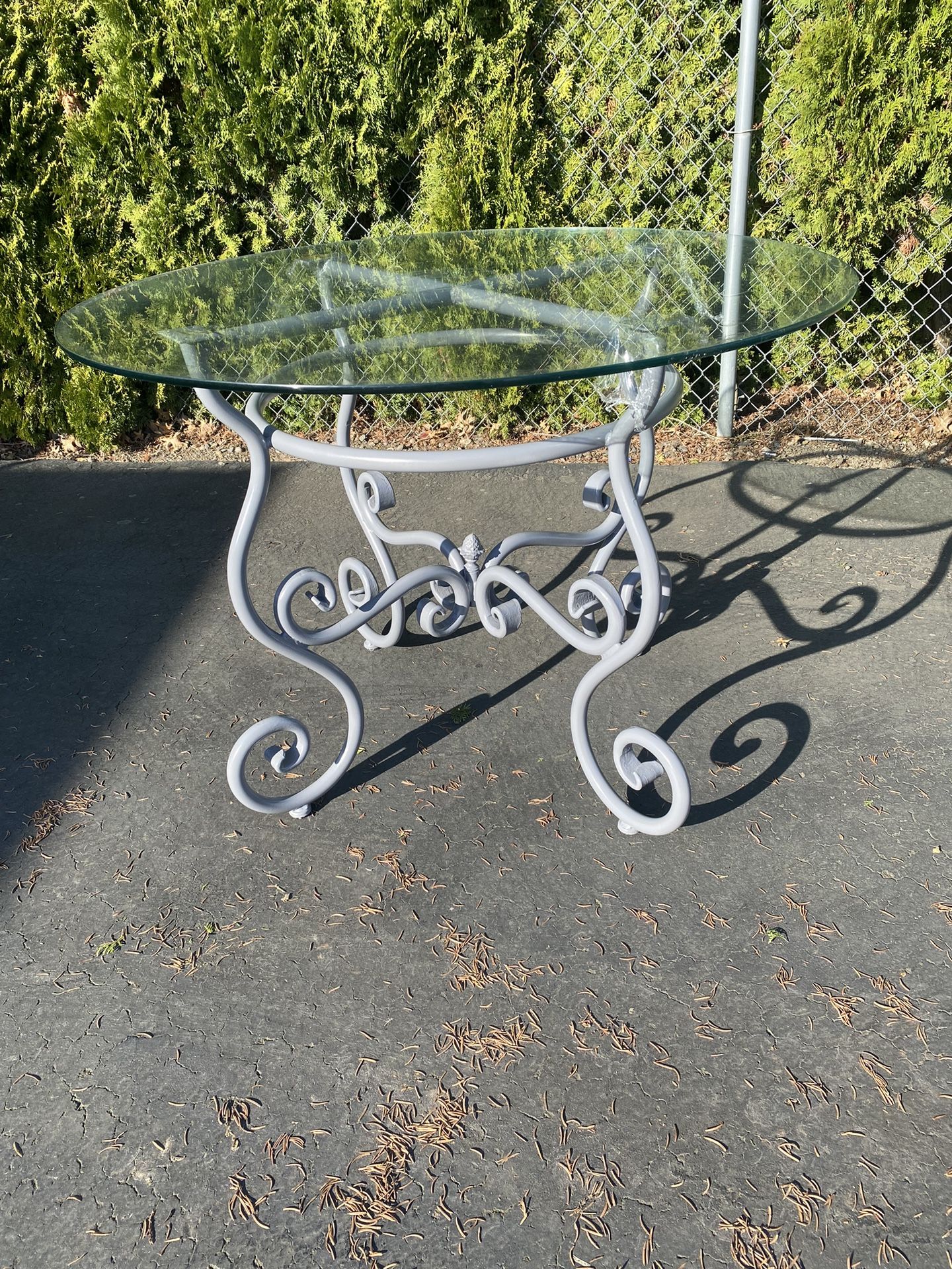 42”  Round Glass And Bent Steel Table