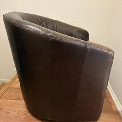 Leather swivel chair 