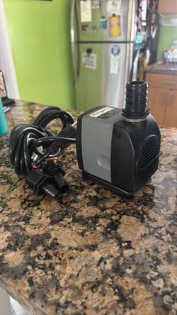 Submersible pump