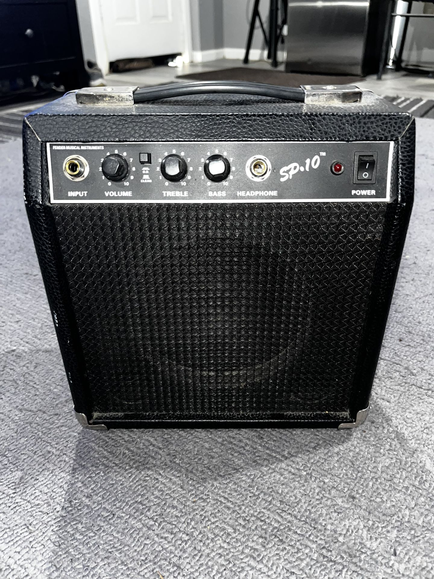 Used Fender SP-10 Guitar Combo Amp