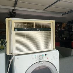 Window Unit Works Excellent 15000 Btu