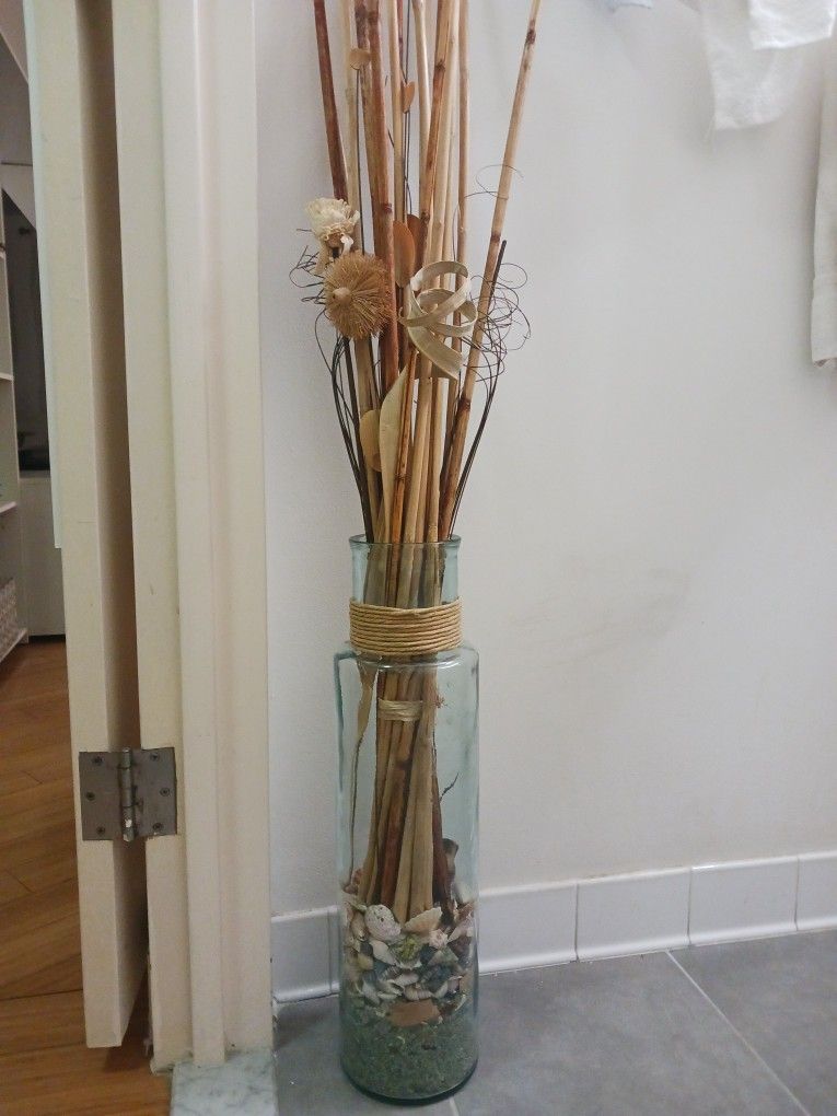 Collector’s Coastal Glass Vase – Handcrafted with Seashells, Beads & Natural Sticks