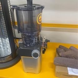 New Cold Press Juicer, 200W Masticating Slow Juicer 4.3" Large Feed Chute Fit Whole Fruits Vegetable