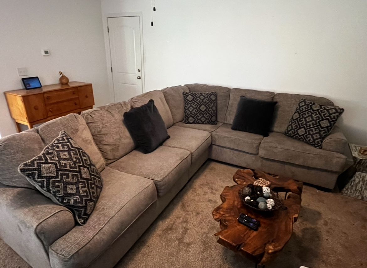 LAST DAY GREER - Ashley Bovarian 3-Piece Sectional