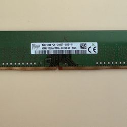  SK Hynix 8GB DDR4-2400 ECC UDIMM memory module