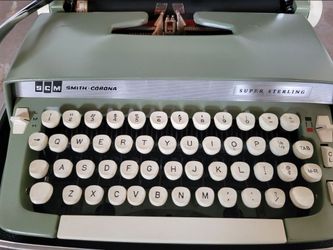 Vintage Smith-Corona Typewriter