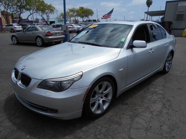 Бмв 525xi 2008