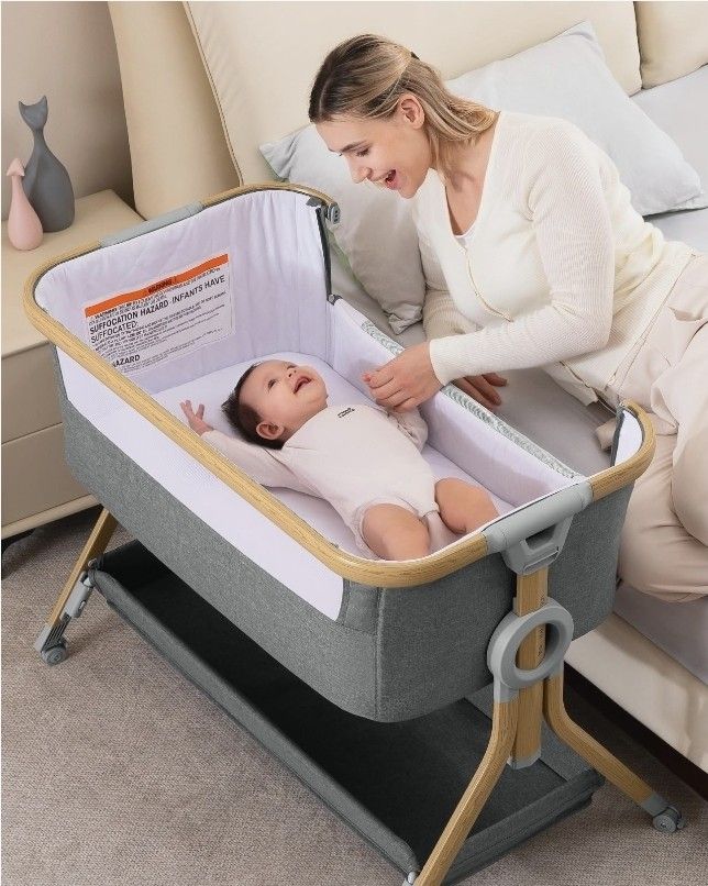 Bassinet  /bedside Sleeper