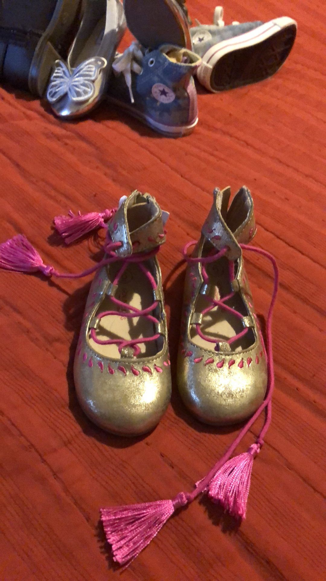 Gap and genuine kids 2 pairs