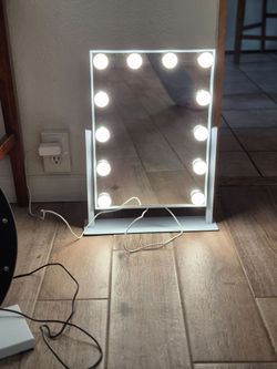 Small vanity mirrors
