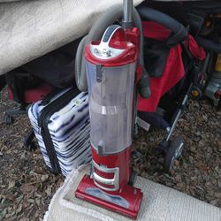 NICE SHARK NAVIGATOR VACUUMS 