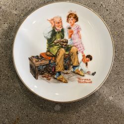VINTAGE 1984 Norman Rockwell “The Cobbler” Collectors Plate