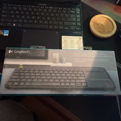 Logitech Wireless Keyboard K400 Plus