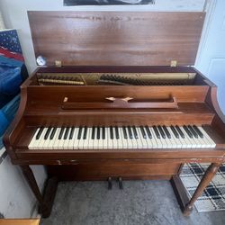 Melodigrand Piano 