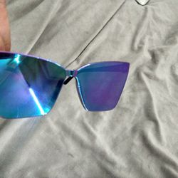 Diff Goldie Sunglasses 