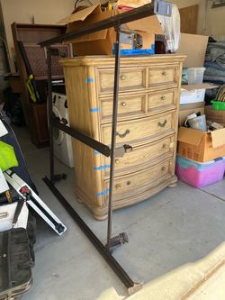 Queen size metal frame