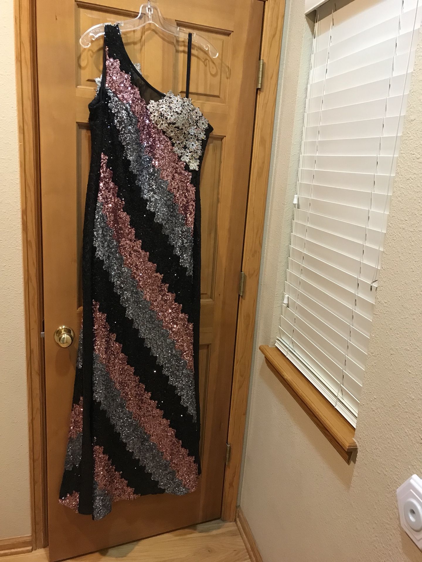 Prom or Special Occasion Sequined Dress for sizes US 10-14 or M, L, or XL