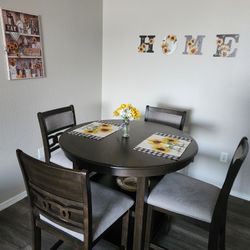 Pub Table And Chairs 