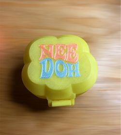 NeeDoh Cloud Pleaser Case - Glow in the dark yellow