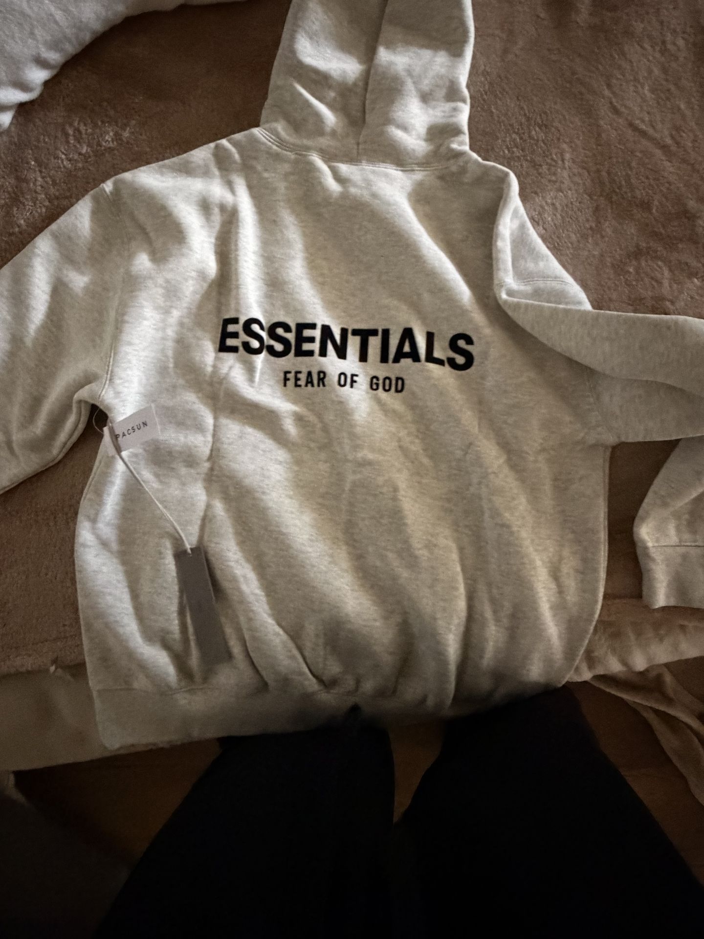 Fear of God ESSENTIALS Sweatshirt Size L – Cream/Off White – Brand 
